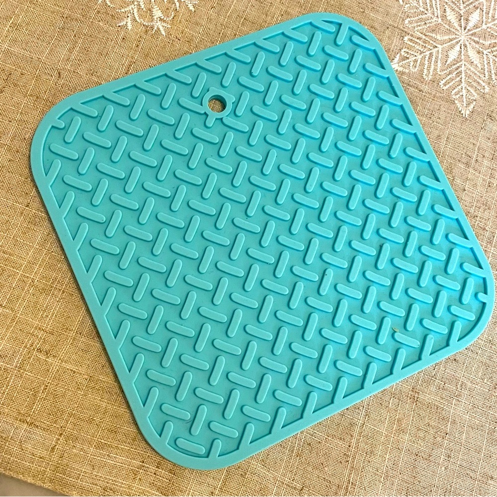 NWOT Wilton Rubber Potholder
